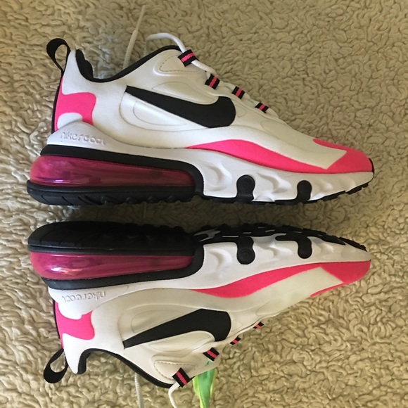 Nike - Picture 7 of 12